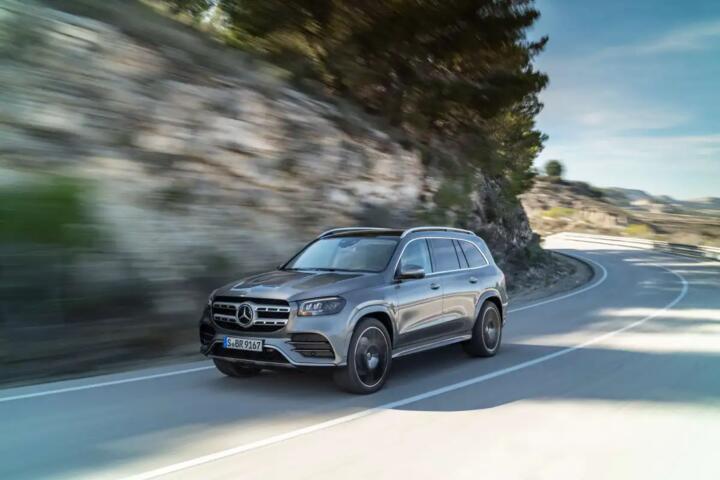 Why Towing Capacity Varies So Much Between SUVs